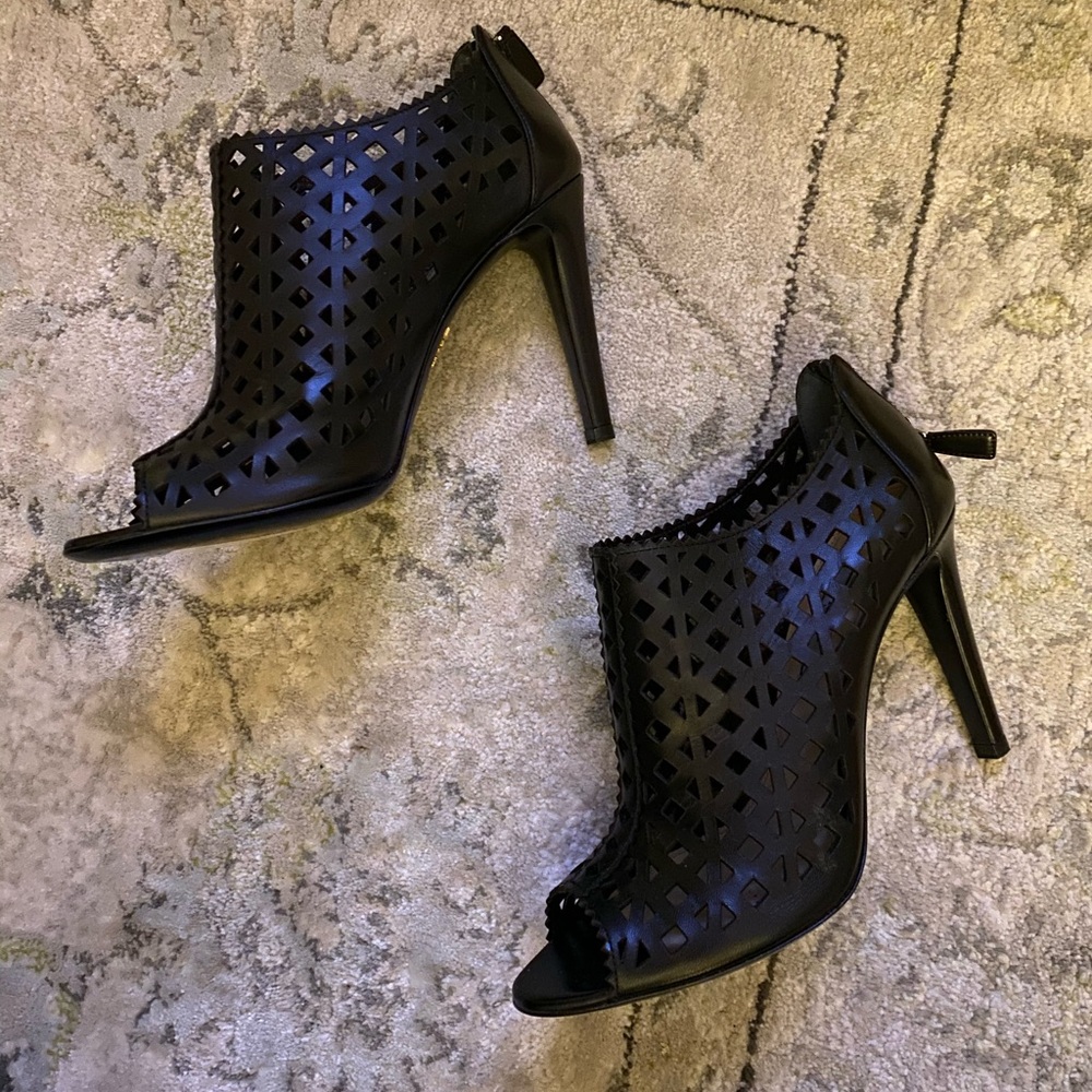 Prada Black Laser Cut Leather Peep Toe Booties Pumps Back Zip Size 39.5 - BNIB!